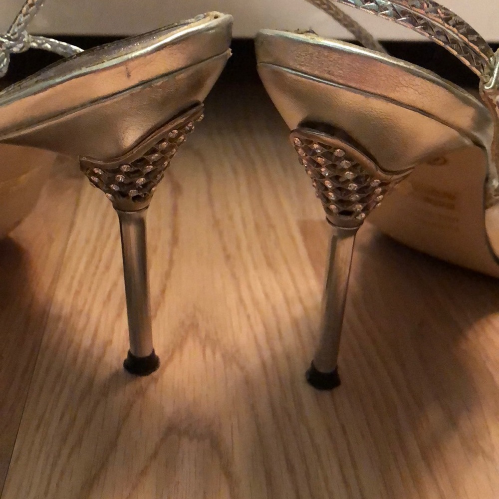 Heels - Picture 3 of 5